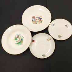 Servizio in ceramica Richard Ginori per bambino 4 pezzi decoro Pinocchio