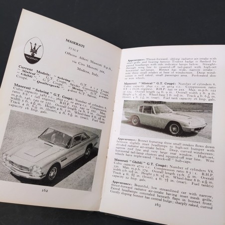 Libro The observer’s book of automobiles L. A. Manwaring 1968