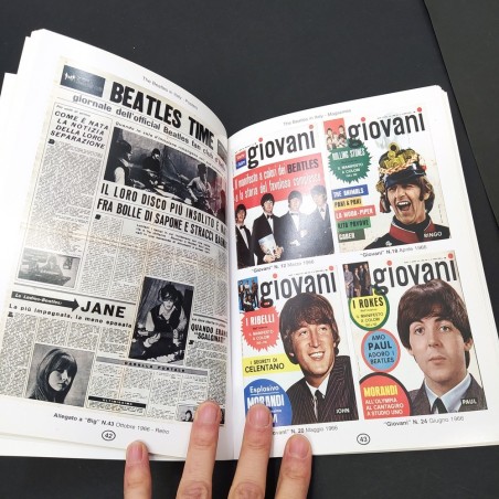 I Beatles in Italy Magazines posters & sheets 1963-1970 Felcher Chiodi 2005