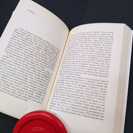 Libro Pirati, fantasmi e dinosauri Osvaldo Soriano 1998