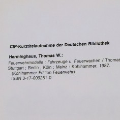 Libro Feuerwehrmodelle Fahrzeuge und Feuerwachen Thomas W. Herminghaus 1987 2