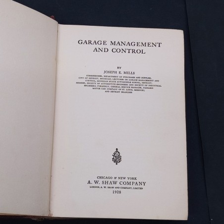 Libro Garage management and control Joseph E. Mills 1928