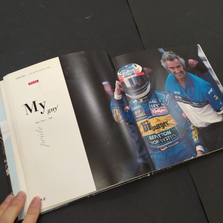 Notes of victory Benetton Formula’s yearbook 1995 P. Spinelli, M. Bellanca 1995
