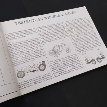 Libro The yesteryear book 1956 to 1993 1993