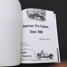 Libro American fire engines since 1900 Walter McCall 1976 2