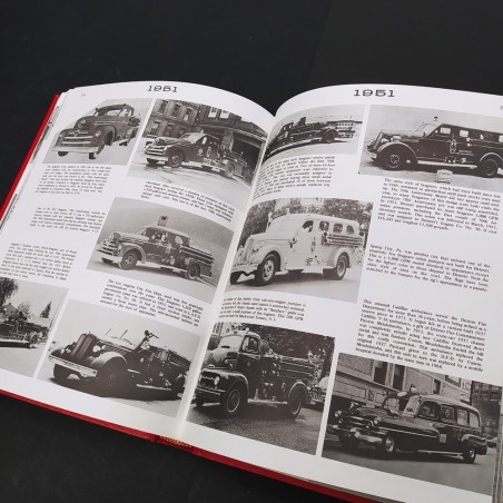 Libro American fire engines since 1900 Walter McCall 1976