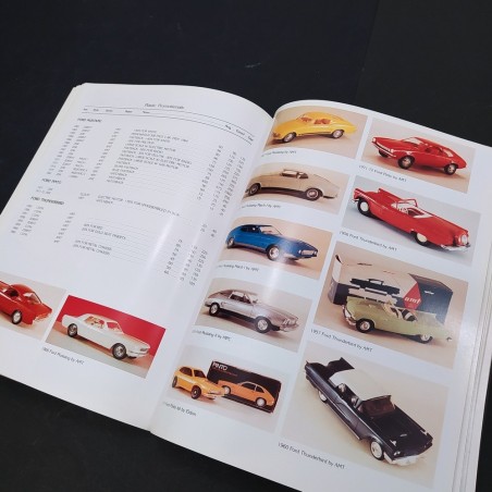Libro Promotional cars & trucks 1934-1983 Steve Butler 2001