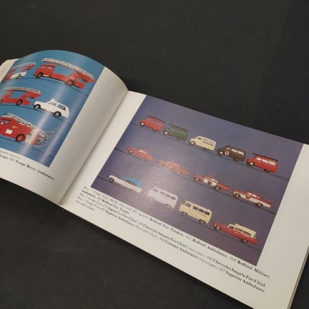 Libro Miniature Emergency Vehicles Dr. Edward Force 1985