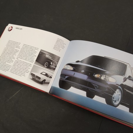 Car badges The ultimate guide to automotive logos worldwide Giles Chapman 2005