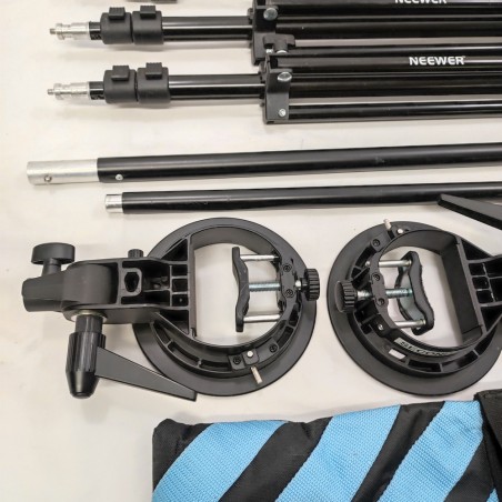 Set 4 cavalletti, aste e accessori per ombrelli fotografici Neewer