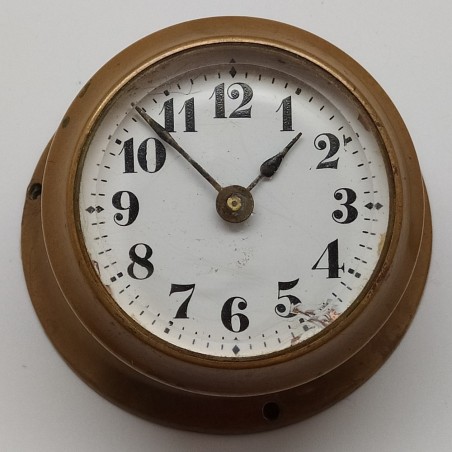 Antico orologio meccanico in ottone da appoggio su cruscotto auto o imbarcazione