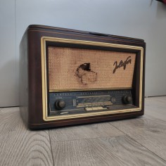 Radio vintage CGE Joliefon RFS 6597 usata da restaurare 2