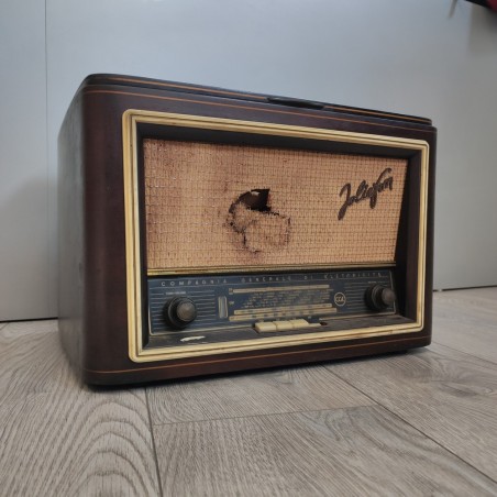 Radio vintage CGE Joliefon RFS 6597 usata da restaurare