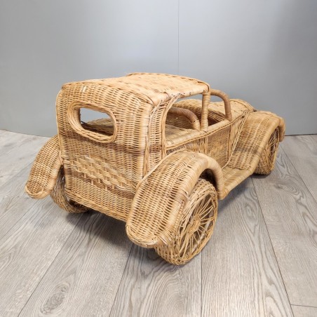 Modello auto storica realizzata in vimini intrecciato 100x50x45 cm