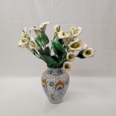 Lotto di 15 fiori di calle in cartapesta dipinti a mano