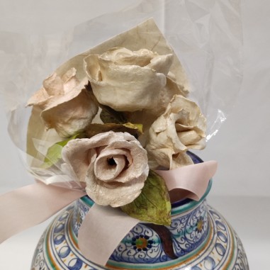 Piccolo bouquet con 5 fiori finti di cartapesta realizzati a mano