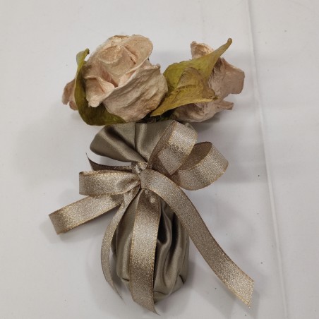 Piccolo mazzo di fiori di cartapesta 3 rose realizzate a mano h. 18 cm