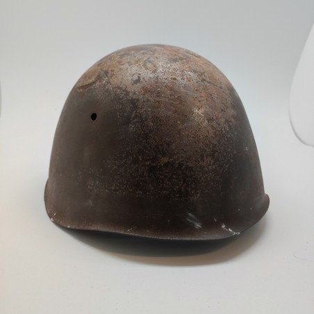 Elmetto italiano II guerra mondiale molto ossidato