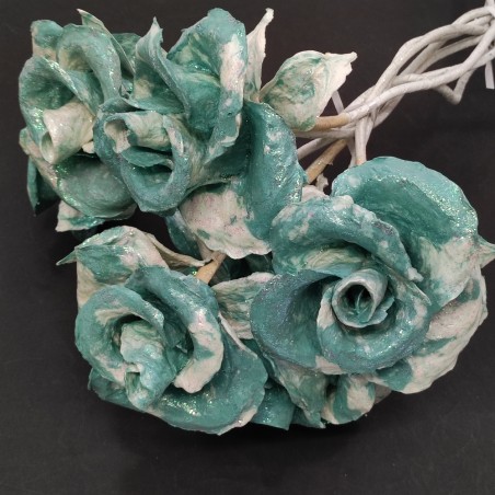 Lotto di 5 rose di cartapesta colore blu e bianco con glitter h. 60 cm