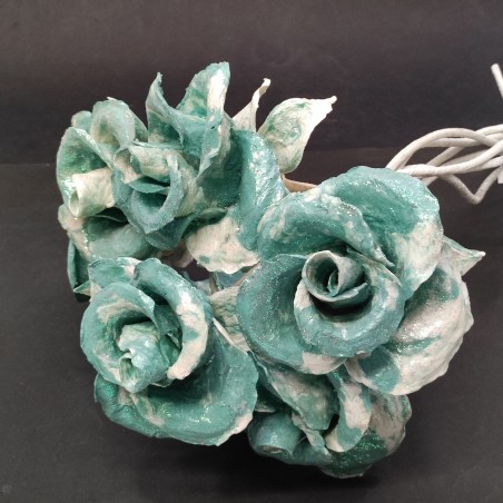 Lotto di 5 rose di cartapesta colore blu e bianco con glitter h. 60 cm
