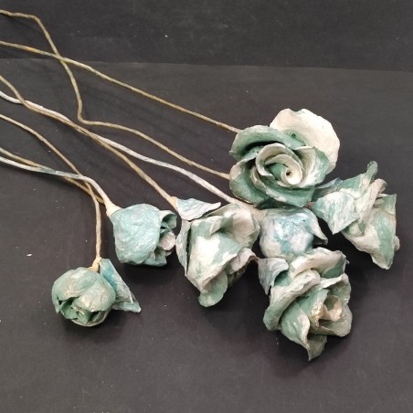 Lotto di 7 rose finte in carta pesta colore verde acqua e rosa con glitter