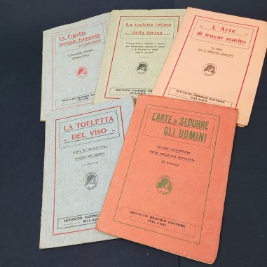 Lotto di 5 libretti / manuali anni 30 Editore Hermes Milano, mondo femminile