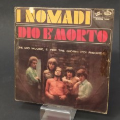 Disco 45 giri Nomadi Dio è morto SCMQ 7045 Columbia Emi condizioni discrete