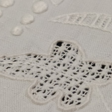 Coppia di asciugamani in cotone ricamati a mano
