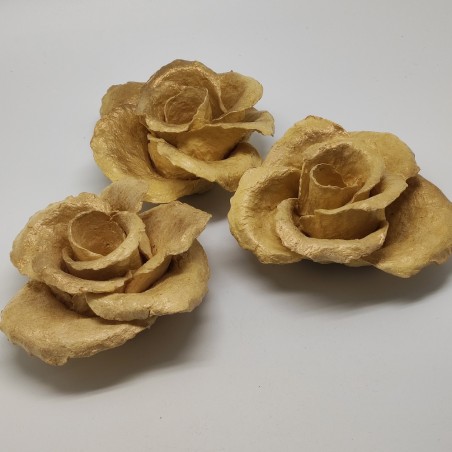 3 rose in cartapesta centrotavola colore oro d. 12 cm