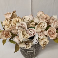 39 fiori di cartapesta rose naturali con foglie e gambo in filo di ferro 2