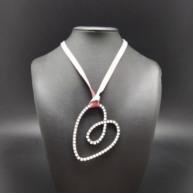 Collana a cuore in metallo argentato e Swarovski in pasta rosa