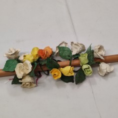 Lotto di 8 fiori finti in cartapesta arrotolati ad anello per chiudi tovaglioli 2