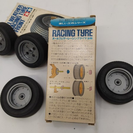 Tamiya lotto di 4 pneumatici ricambio modellini auto scala 1/18