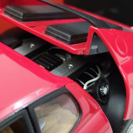 Modellino Kyosho Ferrari 365 GT4/BB rossa scala 1/18 con scatola originale