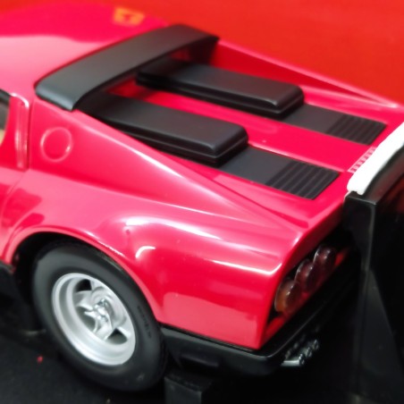 Modellino Kyosho Ferrari 365 GT4/BB rossa scala 1/18 con scatola originale