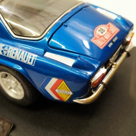 Modellino Maisto Renault Alpine serie limitata Montecarlo sc. 1/18 blu