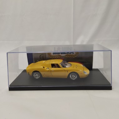 Modellino Ferrari 250 Le Mans colore gialla scala 1/18 scatola non originale