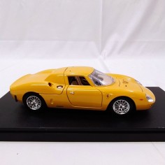 Modellino Ferrari 250 Le Mans colore gialla scala 1/18 scatola non originale 2