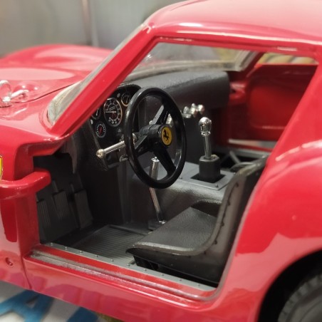 Modellino Mini Miniera Ferrari GTO 1962 rossa scatola non originale sc. 1/18