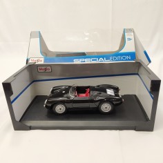 Modellino Maisto Porsche 550 RS Spyder nera sc. 1/18 esposta