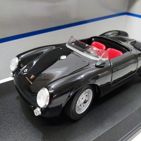 Modellino Maisto Porsche 550 RS Spyder nera sc. 1/18 esposta