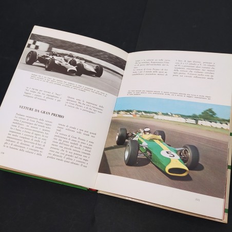 Libro Come nasce un’automobile Peter Roberts 1969