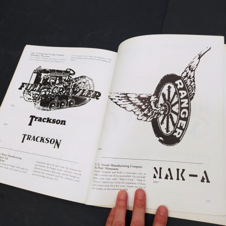 Libro American farm tractor trademarks – Encyclopedia of tractor trademerks 1870