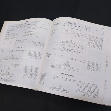 Libro Almanacco navale 1993 Giorgio Giorgerini, Augusto Nani 1992