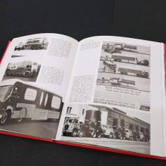 Libro Carrying cargo An illustrated history of road haulage Bob Tuck 1989 2