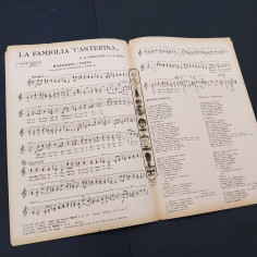 Spartito di Cherubini e Bixio La famiglia canterina 1943-XXI - lotto di 3 2