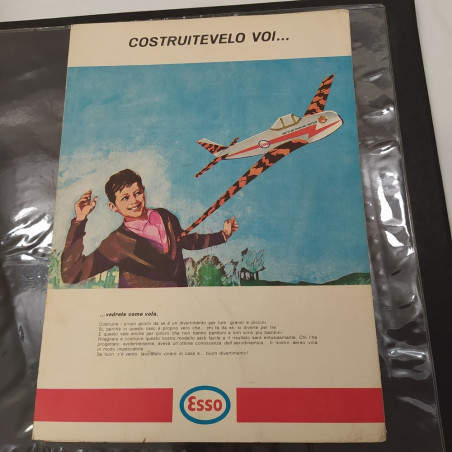 Raccoglitore con oltre 490 tra cartoline, foto auto corse e storiche