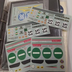 Raccoglitore album con assortimento di oltre 50 tipi di decal per modellismo 2