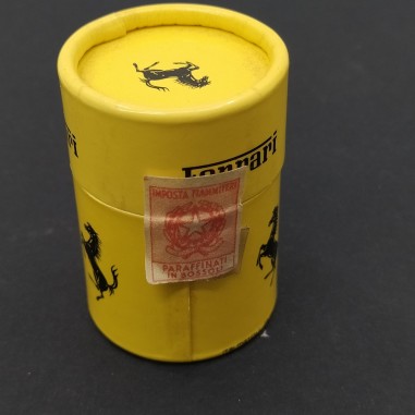 Pacchetto Fiammiferi Ferrari scatola cilindirca tubo in cartone giallo