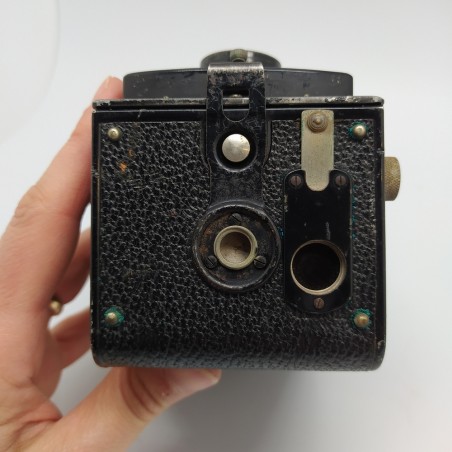 Macchina fotografica Rolleicord ottiche ofuscate, condizioni mediocri
